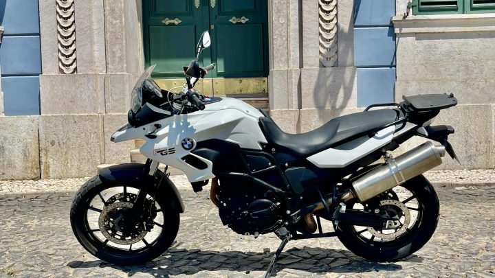 🏍 BMW F700 GS 2017 – A Moto dos Seus Sonhos! 🏞